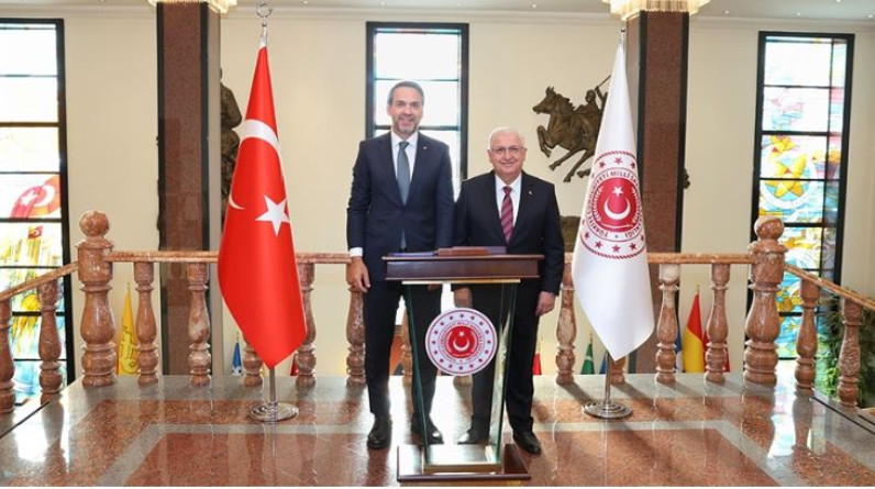 Milli Savunma Bakanı Güler, Enerji ve  Tabii Kaynaklar Bakanı Bayraktar ile görüştü