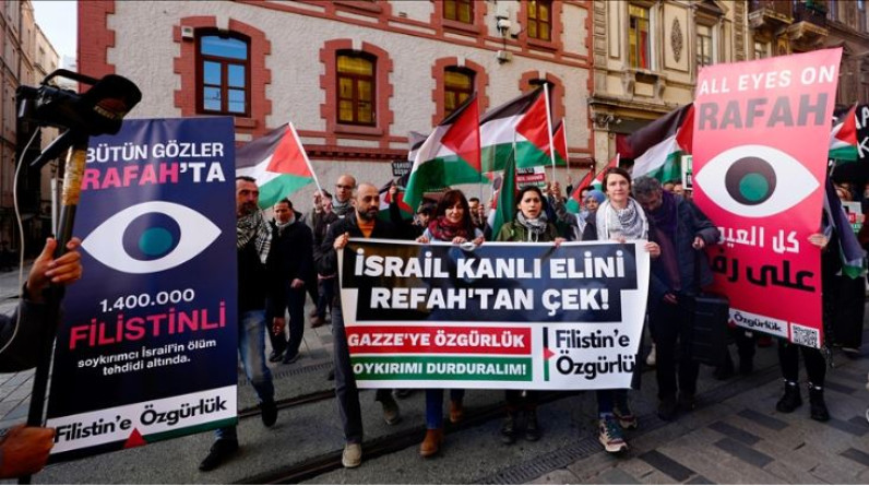 İsrail'in Refah'a yönelik saldırıları İstanbul'da protesto edildi
