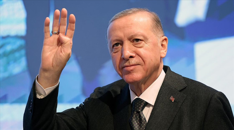 Cumhurbaşkanı Erdoğan: Gençlerimizi geleceğimizi emanet edeceğimiz  cevherler olarak görüyoruz