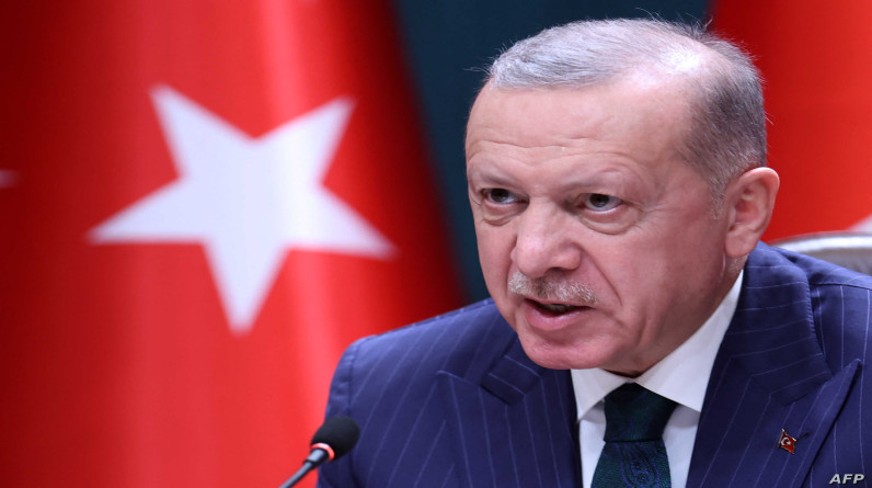 الرئيس أردوغان يكشف  كيف تولى  كليتشيدار أوغلو رئاسة حزبه عن طريق الفضائح